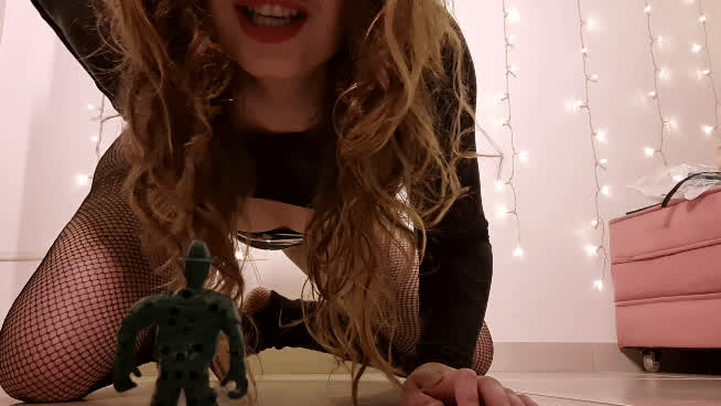 domme fishnet giantess manyvids onlyfans tiny vore clip