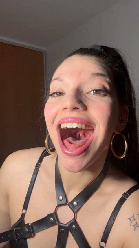 long tongue tongue tongue fetish clip