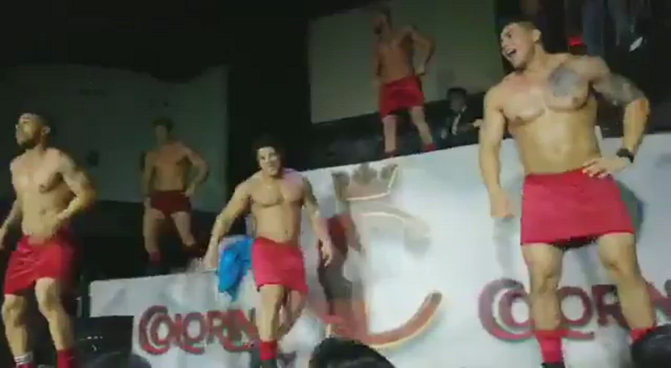 Cock Dancing Gay Public Stripper Strippers clip