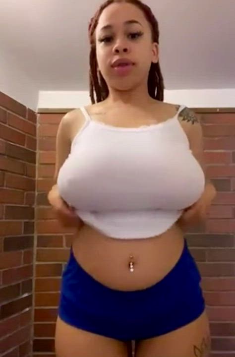 Big Tits Ebony Natural Tits clip