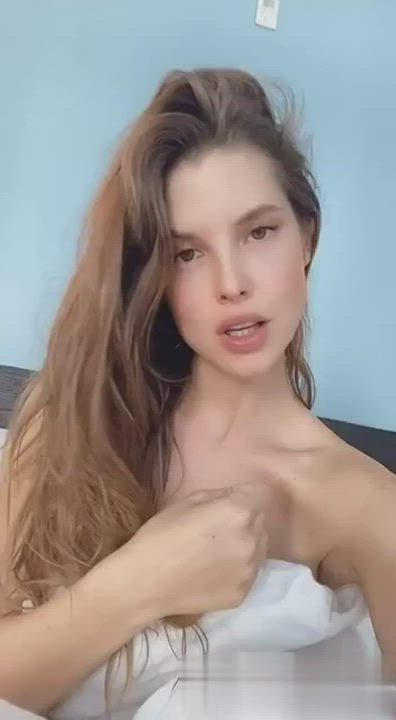 26M is there anything more fun than jerking to Amanda Cerny with a bud
