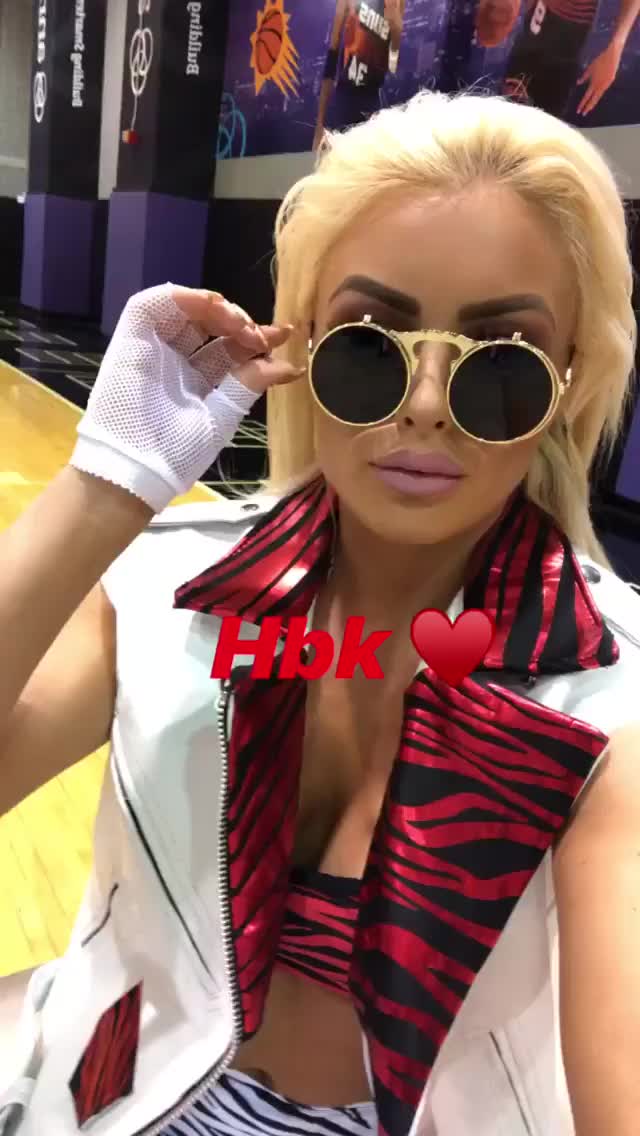 Mandy HBK