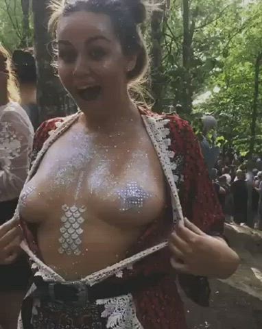 Glitter boobs