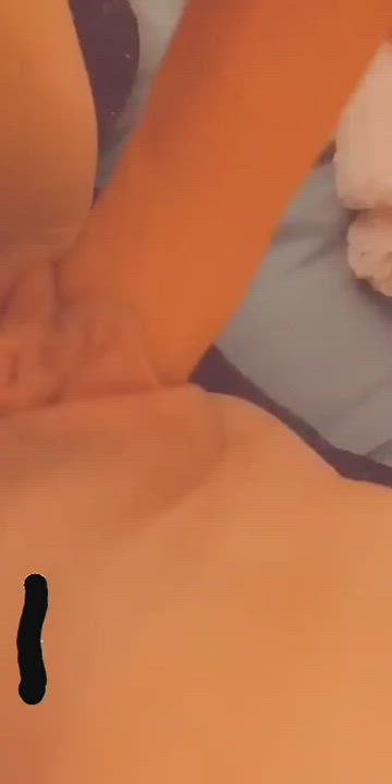 MILF Masturbating Pussy clip