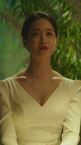 Oh Yeon-seo - Men of Plastic (2022)