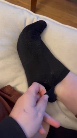 Peeling my black ankle socks off after a long sweaty shift is soooo good 🤤🥵