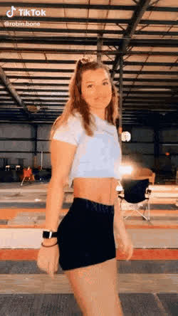 abs dancing fitness muscular girl tiktok yoga pants clip