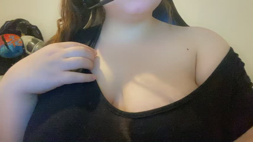 bbw big tits boobs brunette cute huge tits natural tits onlyfans thick tits curvy