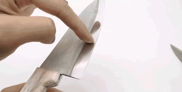 Knife from foil