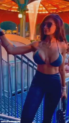amateur big ass big tits bikini cleavage compilation dancing festival public clip