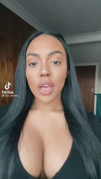 Big Tits Teen TikTok clip