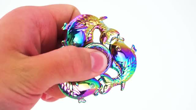 karpfish-rainbow-fidget-spinner