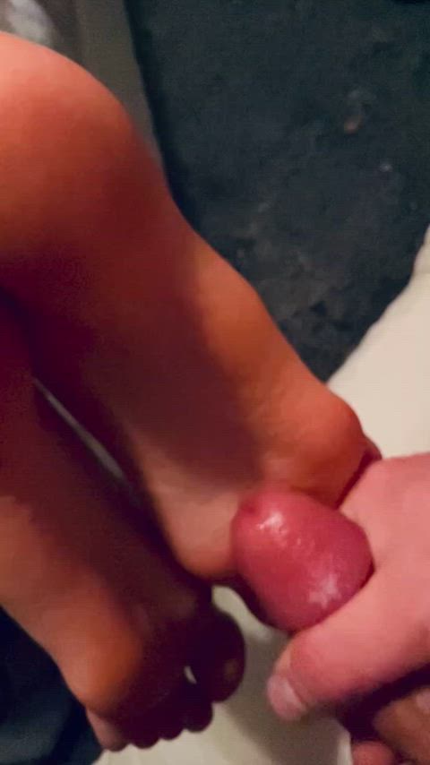 Slow motion cum covered soles