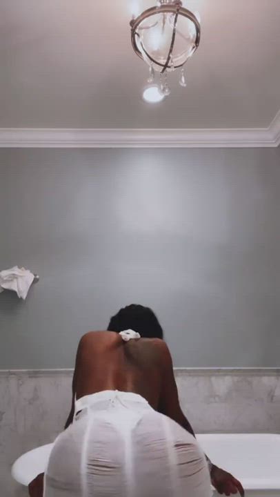 Ebony Nipslip Twerking clip