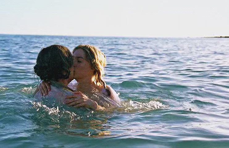 celebrity kate winslet wet clip