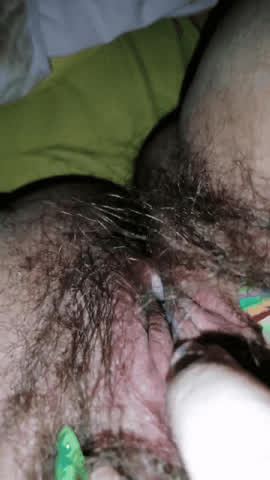 I can't stop playing with my hairy pussy