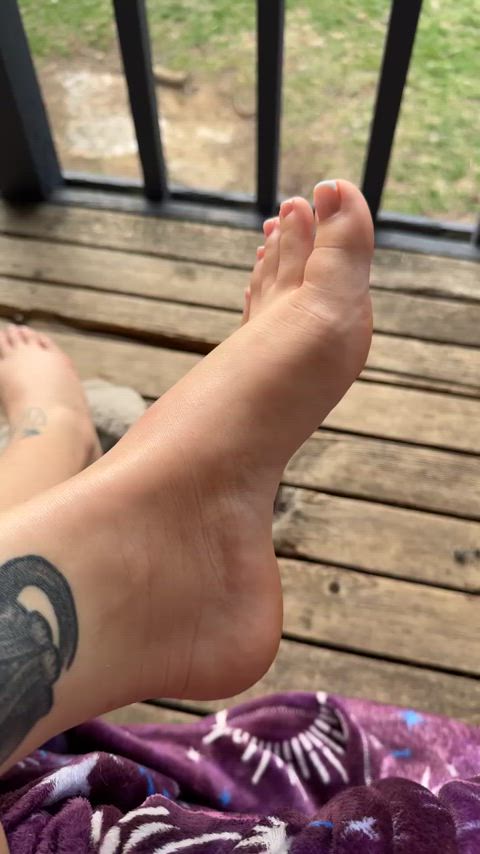 cute feet feet fetish fetish foot worship pretty toes white girl feet-heaven clip