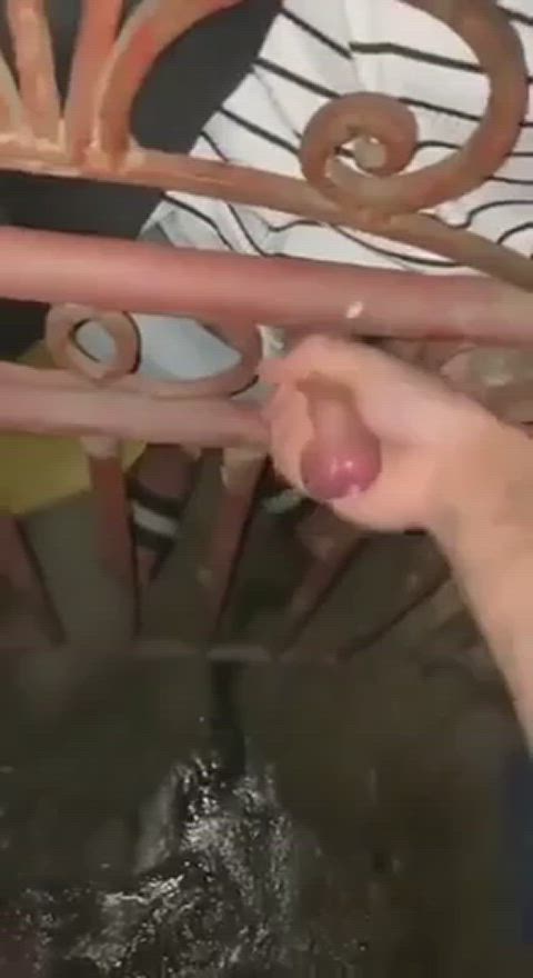 amateur cumshot handjob outdoor clip