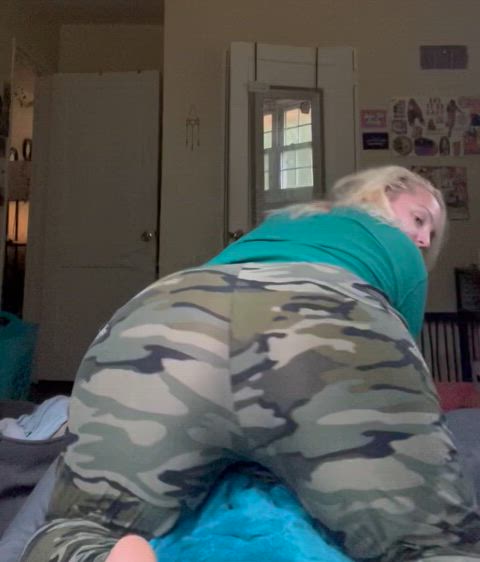 ass booty jiggling onlyfans pawg shaking tease twerking white girl women thick-booty