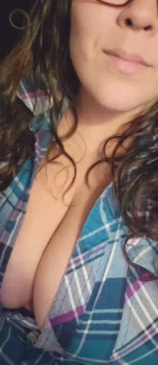 Just me and my flannel, missing you ?