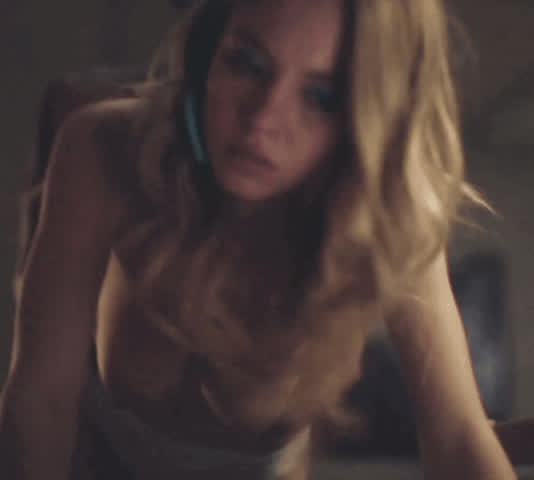 boobs celebrity doggystyle sex sydney sweeney clip