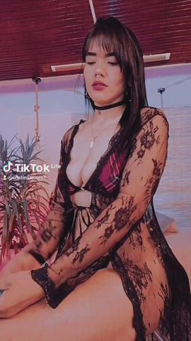 camgirl latina sex toy tiktok toy webcam clip