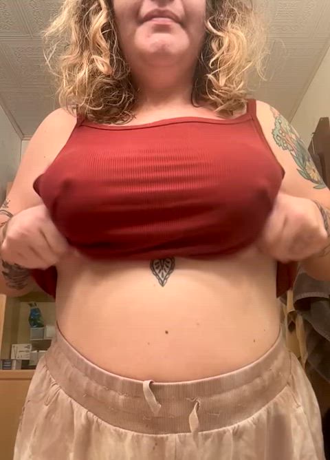 amateur big tits natural tits titty drop bigger-than-you-thought just-boobs titty-drop