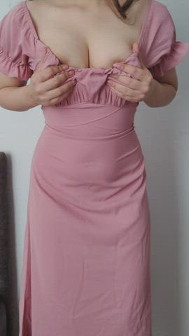 do you like my big areolas bouncing out of the dress?