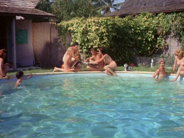 Group - Goldilocks and the Three Bares (US1963) (3/4) - chill by the pool