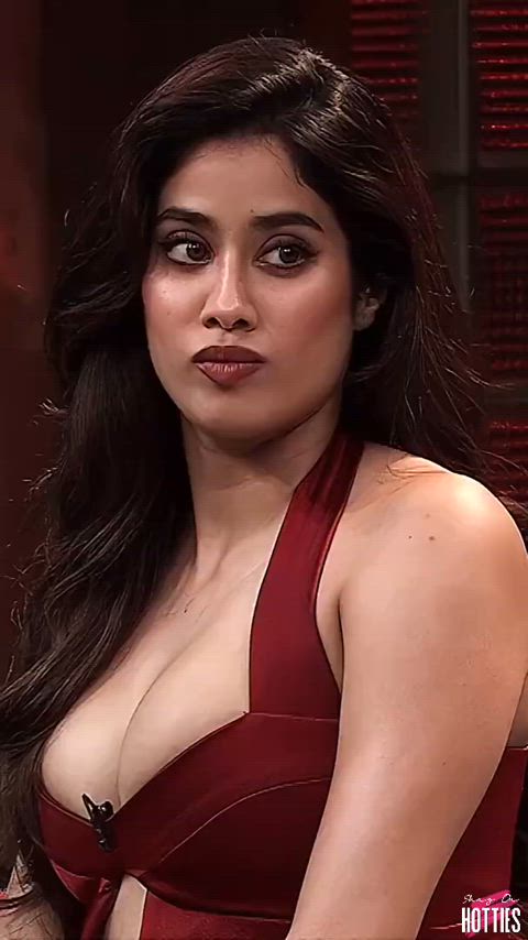 Piggy Face worth for Rimjob and Massive Udders Hung like a Cow. Neposlut Janhvi Kapoor