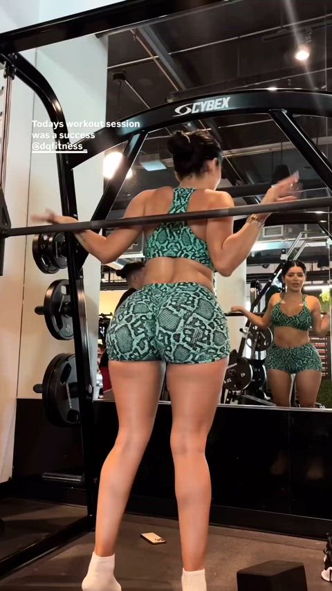 ass ass shaking body bodysuit gym latina shaking clip