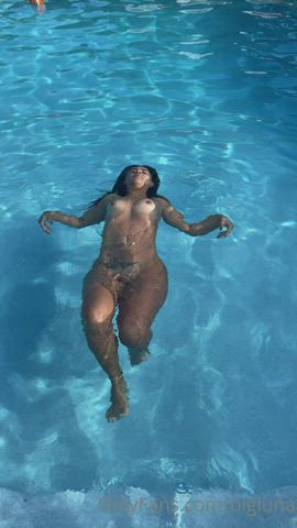 brunette nude pool clip