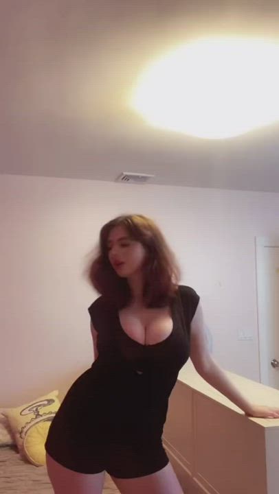 Big Tits Bouncing Tits Dancing Jiggling TikTok clip