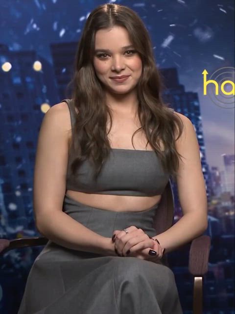 belly button brunette hailee steinfeld clip