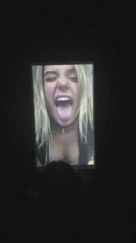 Alissa Violet gets cum tribute