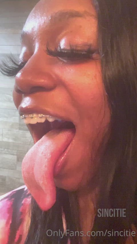 ebony long tongue tongue tongue fetish clip