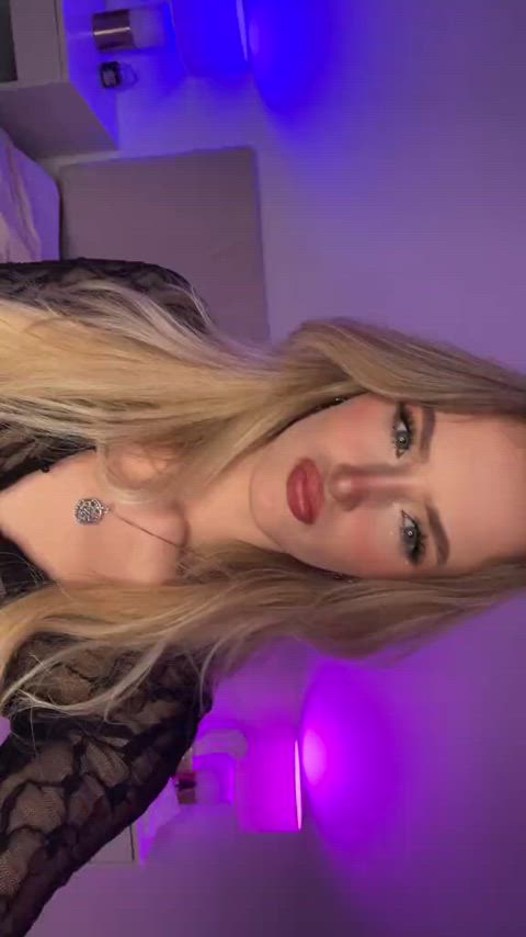 Blondysummer - yogiesummer - More tiktok flashing videos on my tiktok likes (juanmomo45)