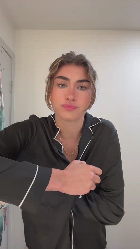 embarrassed nipslip tiktok clip