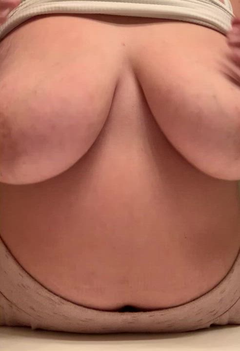BBW Big Tits Chubby Nipples Tits Titty Drop clip
