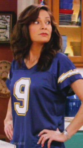 Anyone else thought Constance Marie was just insanely hot in the George Lopez show?