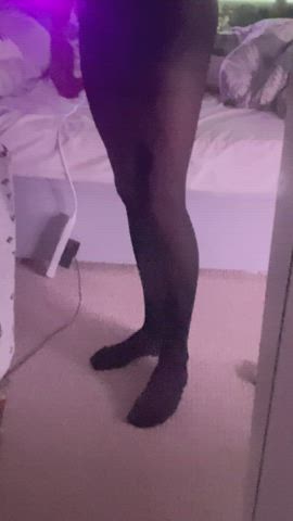 Will show off my pantyhose and dildo filled ass for anyone who wants:)) kik:avaslut1