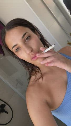 Brunette Cute Fetish Girls Goddess Smoking clip