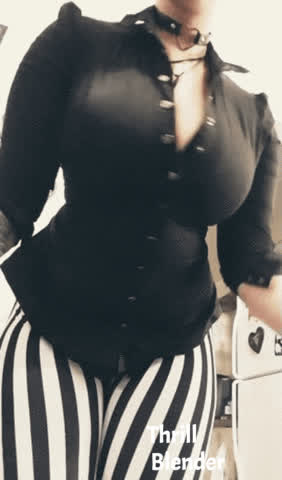 Goth Jiggling Thighs Tits clip