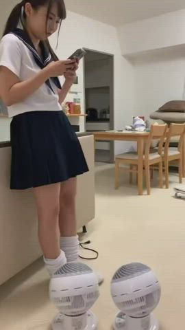 amateur schoolgirl teen upskirt clip