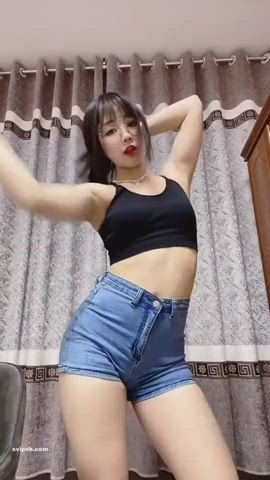 Asian Teen TikTok clip