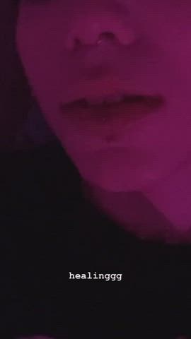 Cute Teen Tongue Fetish clip