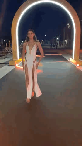 Dress Legs Zendaya clip