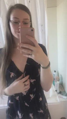 Topless Flashing Homemade Selfie Natural Tits Glasses Amateur Nipples Teen clip