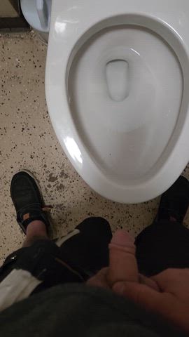 amateur bathroom big dick bisexual gay peeing piss pissing public solo clip