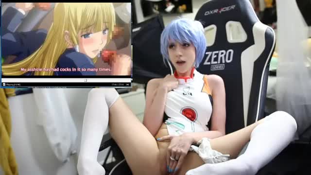 Coslplay girl masturbing on Hentai